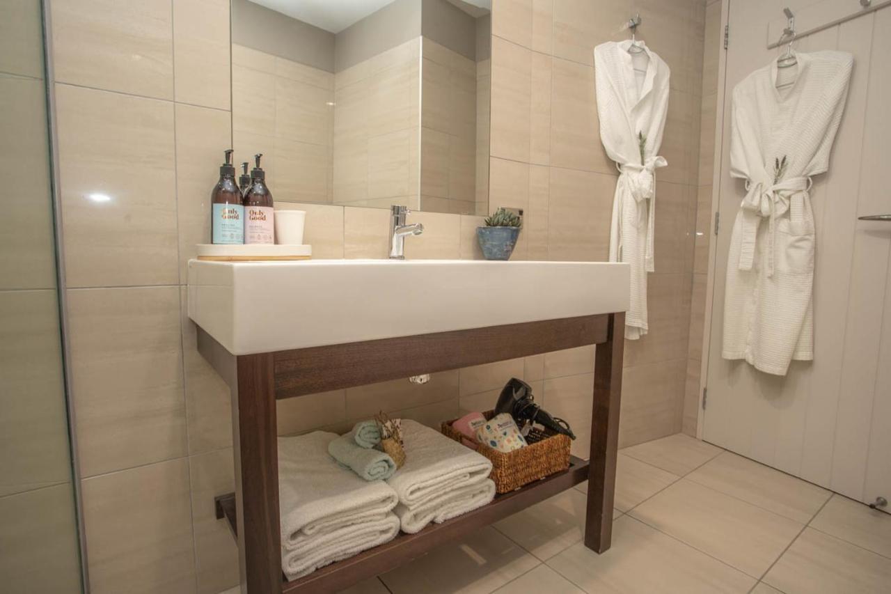 Dunluce Boutique B&B Te Anau Esterno foto