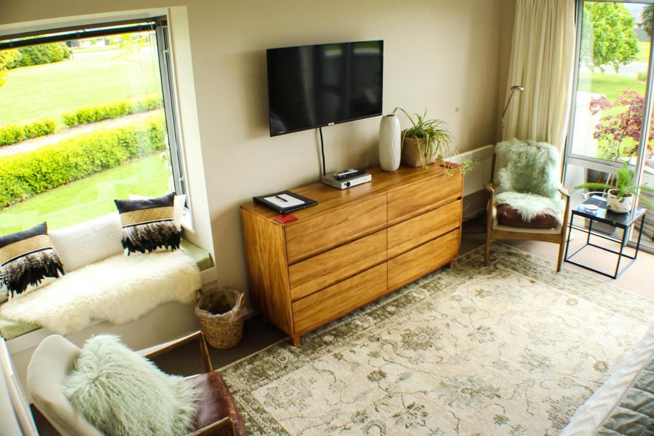 Dunluce Boutique B&B Te Anau Esterno foto