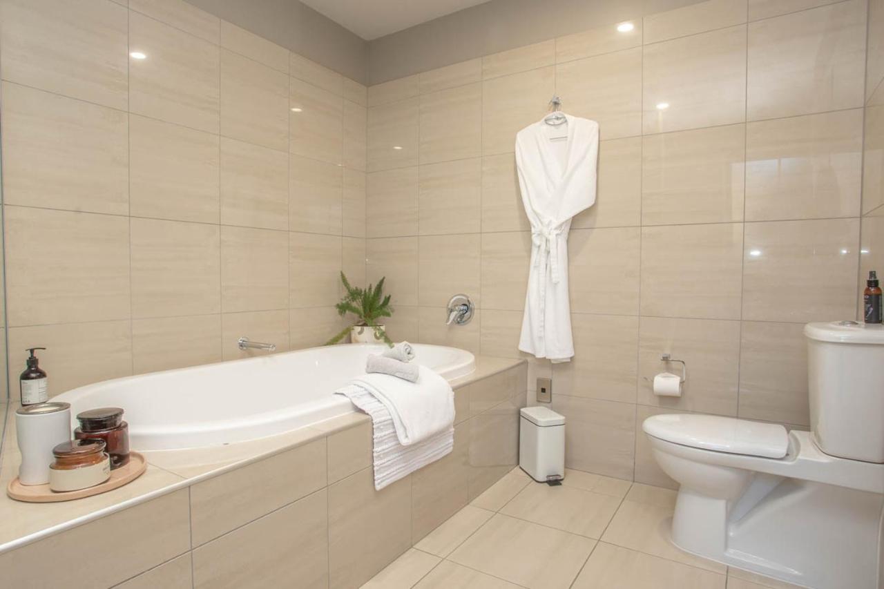 Dunluce Boutique B&B Te Anau Esterno foto